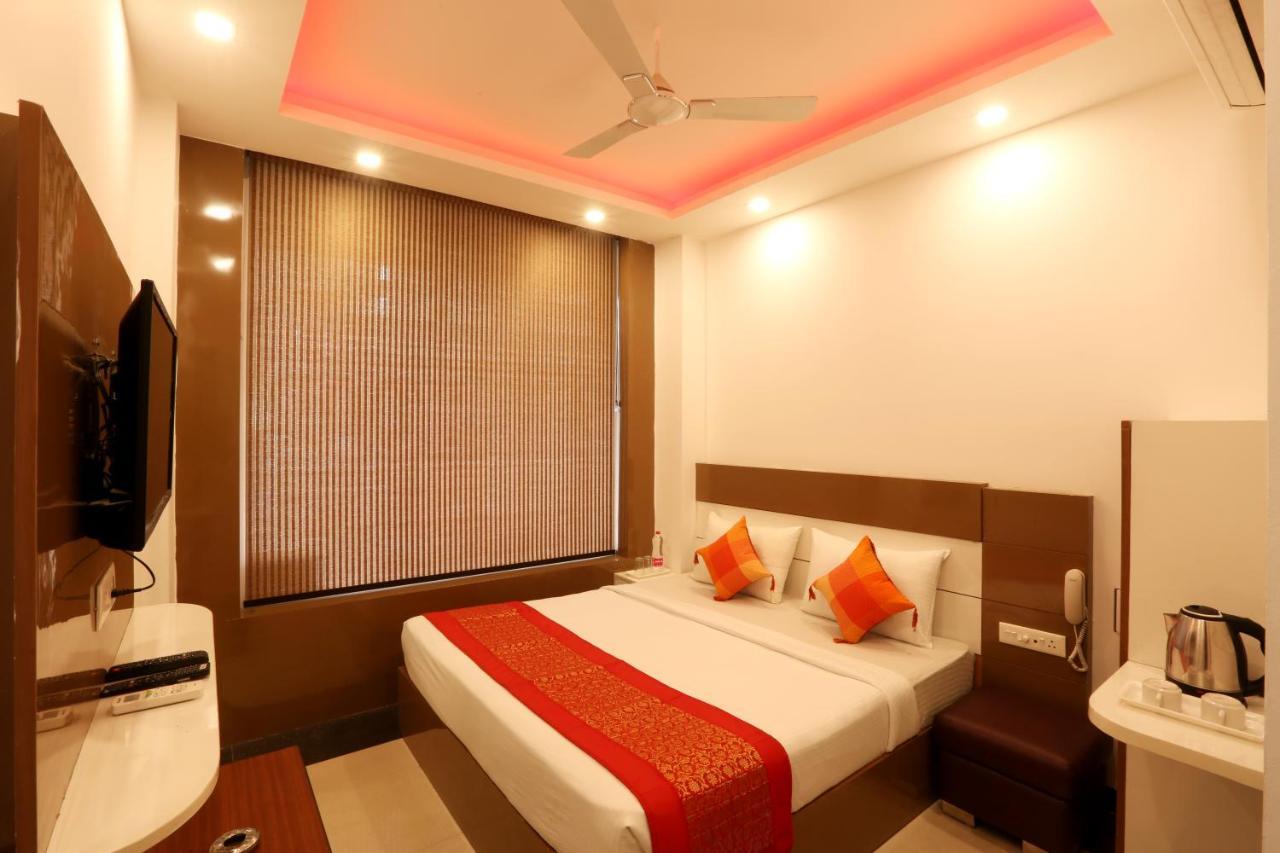 Hotel Square Stay Nueva Delhi Exterior foto