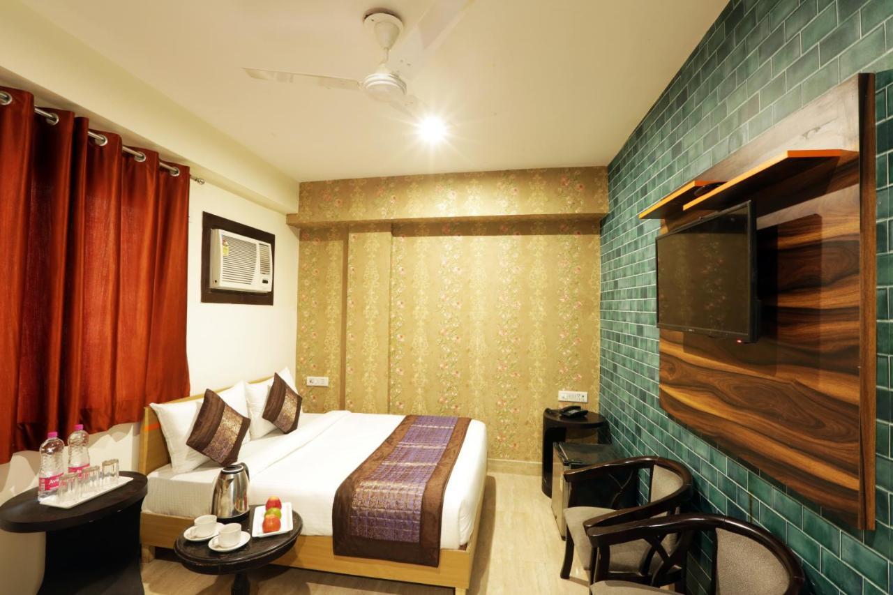 Hotel Square Stay Nueva Delhi Exterior foto