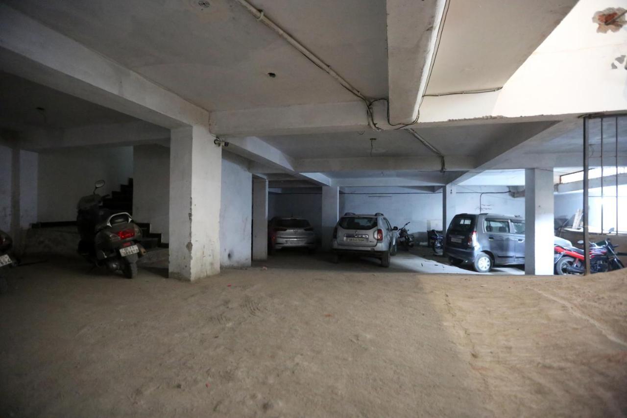 Hotel Square Stay Nueva Delhi Exterior foto